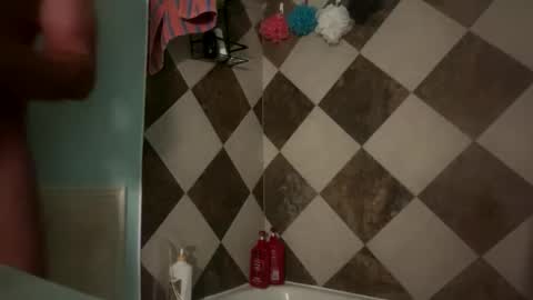 revolvingdoor1818 online show from April 2, 2:53 am