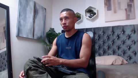 richar_voller online show from March 21, 11:25 am