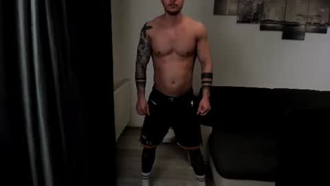 RichardDarell online show from July 22, 5:54 am