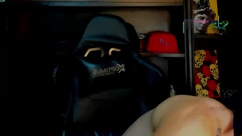 Snapshot of rickg_oficial chatting on October 24, 12:35 am RICKG online show from October 24, 12:35 am