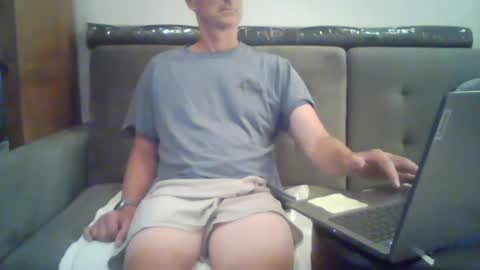 ridemehigh1 online show from September 14, 2:35 am