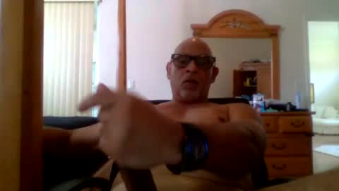 Snapshot of rionel chatting on February 13, 6:05 pm RioNel online show from February 13, 6:05 pm