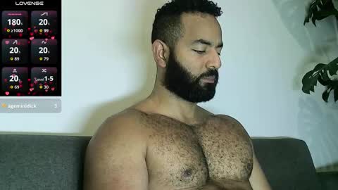 SebasRoa online show from November 25, 3:36 pm