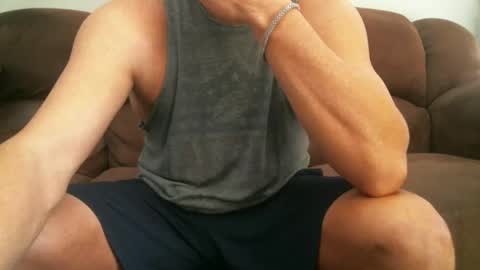 Snapshot of roadhouse122 chatting on December 17, 3:17 pm roadhouse122 online show from December 17, 3:17 pm