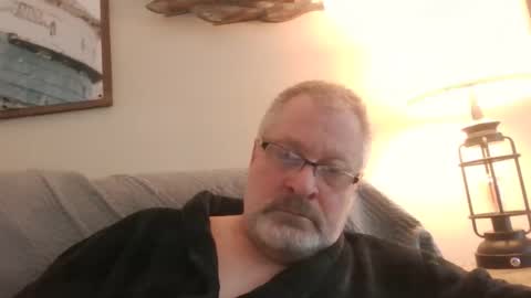 rob872217 online show from March 13, 1:41 pm