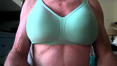 robert online show from October 30, 7:37 pm