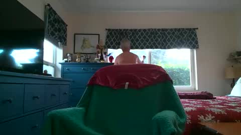 robert online show from December 14, 8:05 pm