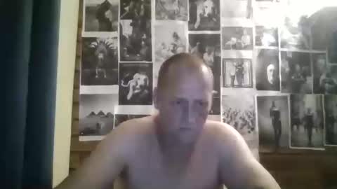 robert69huge online show from February 26, 8:48 am