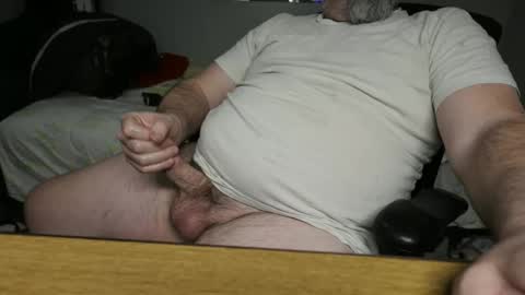 Snapshot of robert9955 chatting on January 13, 3:45 am Robert9955 online show from January 13, 3:45 am