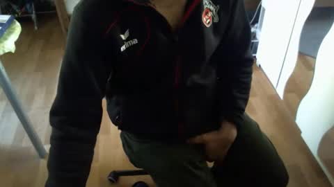 Snapshot of robertbrazil762778 chatting on October 2, 11:25 am robertbrazil762778 online show from October 2, 11:25 am