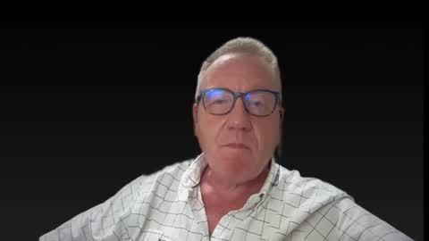 RobertTheRabbit online show from December 3, 3:29 pm