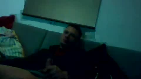 Snapshot of robertxxxpo chatting on December 25, 9:02 am Zenek online show from December 25, 9:02 am