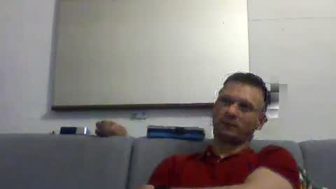 Snapshot of robertxxxpo chatting on December 26, 5:26 am Zenek online show from December 26, 5:26 am