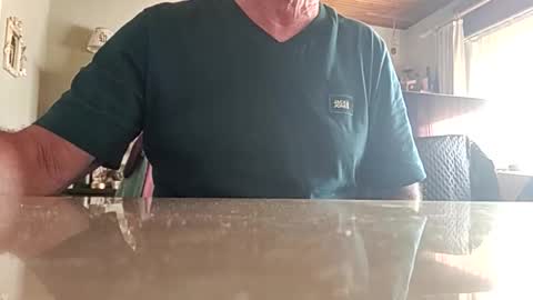 Snapshot of robke1966 chatting on September 28, 6:44 am robke1966 online show from September 28, 6:44 am