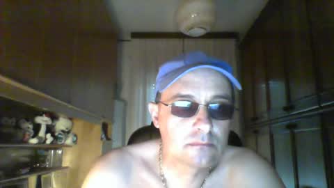 robertino online show from July 14, 11:49 am