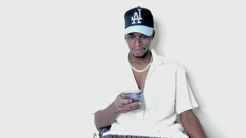 Snapshot of roby_boy01 chatting on October 13, 2:39 am roby_boy01 online show from October 13, 2:39 am