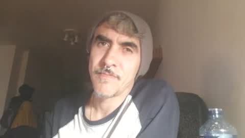 robynhotchilli online show from November 29, 2:13 am