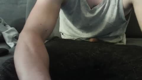 Snapshot of roccki999 chatting on September 15, 6:04 am Nick online show from September 15, 6:04 am