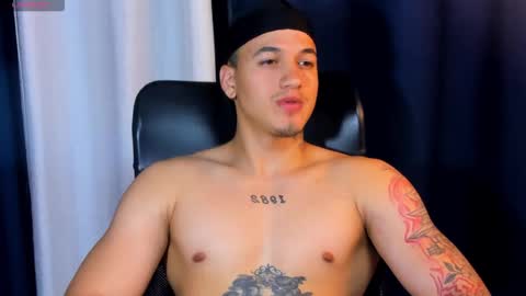 Snapshot of rocco_santos chatting on October 24, 2:13 am rocco_santos online show from October 24, 2:13 am