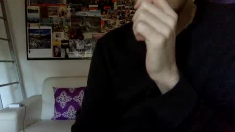 Snapshot of rocketviper chatting on December 16, 1:43 pm RocketViper online show from December 16, 1:43 pm