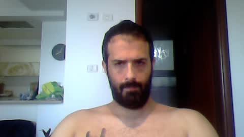 Snapshot of rockistman1 chatting on January 28, 6:05 am rockistman1 online show from January 28, 6:05 am