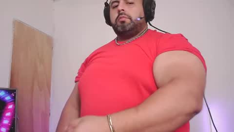 Snapshot of rodrixxx54 chatting on January 23, 12:35 am rodrixxx54 online show from January 23, 12:35 am