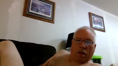 Snapshot of rodstud641 chatting on October 15, 11:07 am rodstud641 online show from October 15, 11:07 am