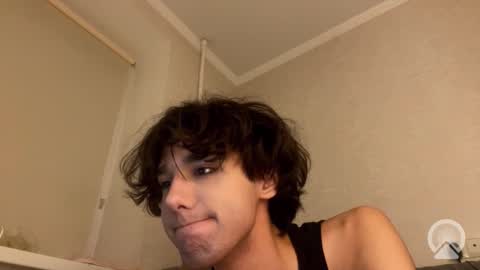 roma_shyguy_ online show from January 31, 10:19 pm