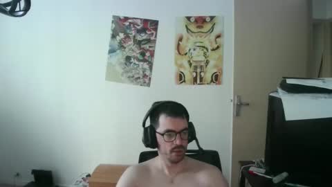 romainb72 online show from April 16, 6:13 am