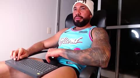 Roman online show from February 18, 3:42 am