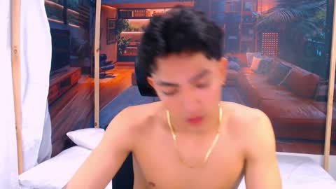 Snapshot of romeomillerr chatting on October 23, 11:08 pm Romeo online show from October 23, 11:08 pm