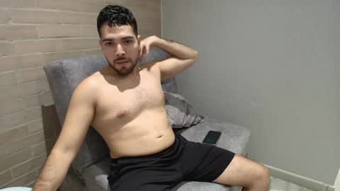 Romeo online show from May 19, 12:04 am