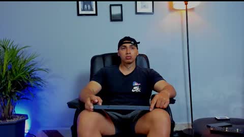 RonnieCanford online show from March 4, 5:25 am