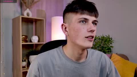 Rony online show from February 8, 8:13 pm