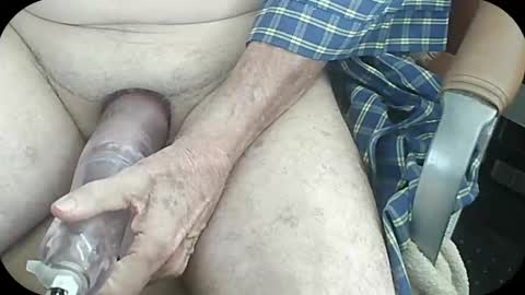 Snapshot of rosco26 chatting on December 20, 8:55 pm Rosco online show from December 20, 8:55 pm