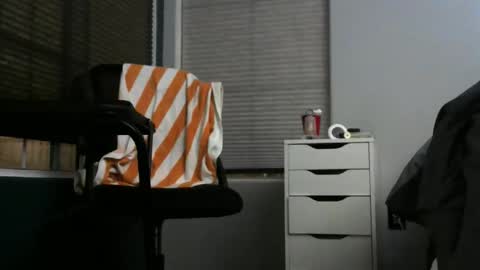 roscoes8 online show from February 3, 4:32 am