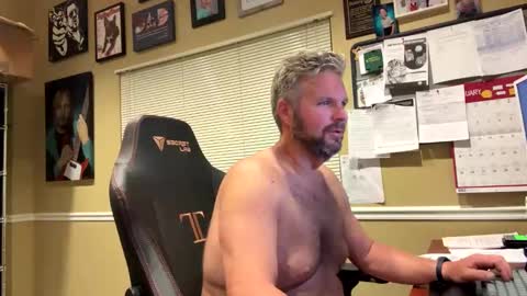 Snapshot of rowdypete787 chatting on September 18, 3:52 am rowdypete787 online show from September 18, 3:52 am