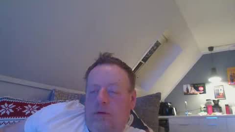 bignorwegian online show from March 27, 9:38 pm