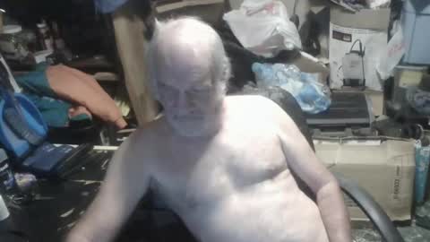 Snapshot of russtenail21 chatting on September 20, 7:36 pm Russtenail21 online show from September 20, 7:36 pm