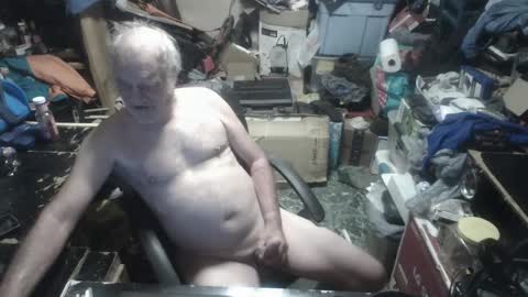 Snapshot of russtenail21 chatting on September 11, 4:33 am Russtenail21 online show from September 11, 4:33 am