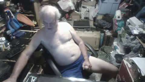 Snapshot of russtenail21 chatting on September 16, 9:37 pm Russtenail21 online show from September 16, 9:37 pm