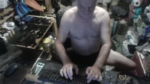 Snapshot of russtenail21 chatting on September 14, 6:54 pm Russtenail21 online show from September 14, 6:54 pm