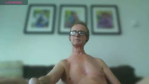 ruttingrabbit online show from October 22, 3:59 pm