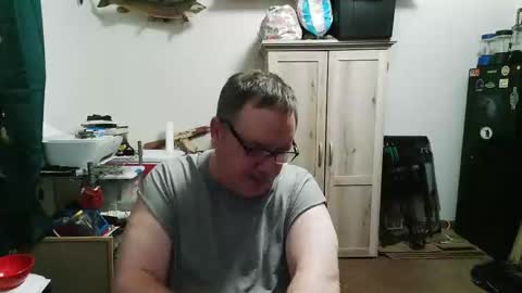 Snapshot of rwzar_0712 chatting on October 26, 5:31 am rwzar_0712 online show from October 26, 5:31 am