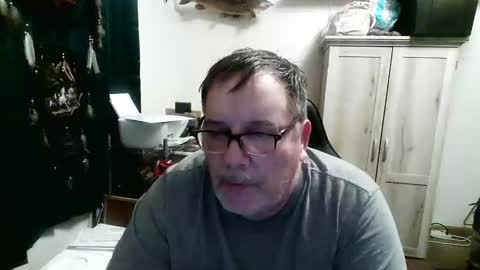 rwzar_1965 online show from April 10, 1:45 am