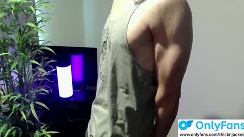 Snapshot of ryan_chatter chatting on October 13, 2:06 am Ryan online show from October 13, 2:06 am