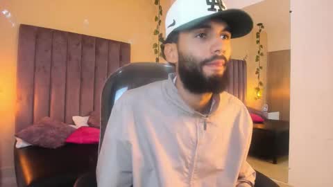 ryan_jackson_ online show from November 17, 4:04 am