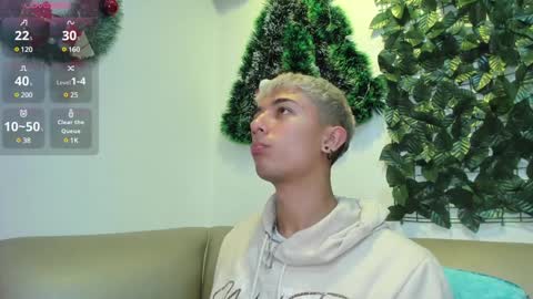 Ryan online show from December 13, 8:37 pm