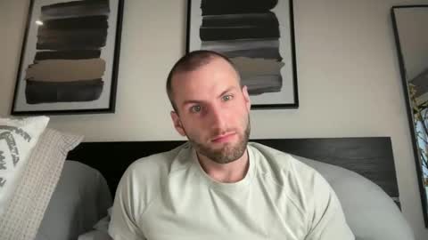 Ryan  Chad online show from April 5, 3:19 pm