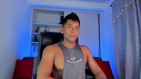 ryanboy30 online show from December 4, 3:10 pm